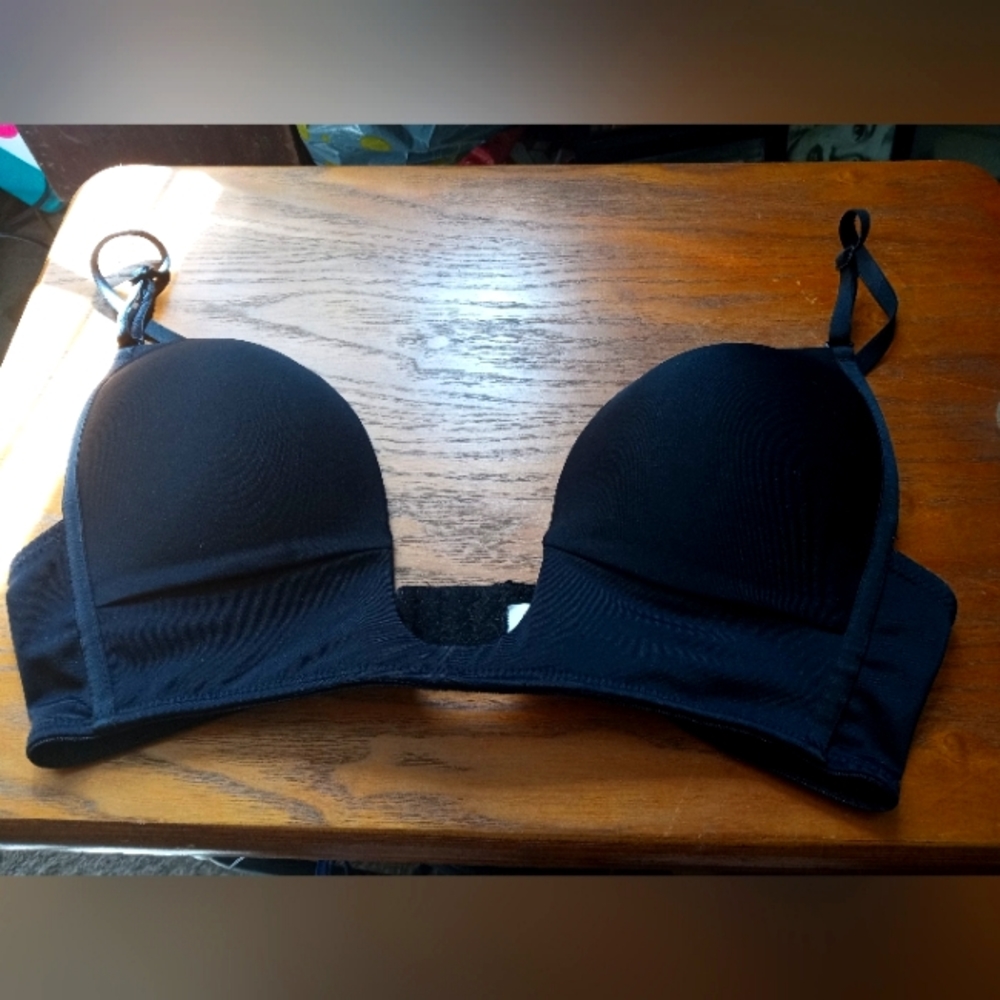 Plunge bra
